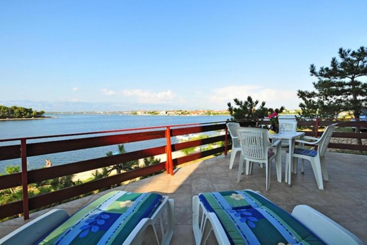 Seaside Apartments With A Swimming Pool Nin, Zadar - 6153 Exteriér fotografie